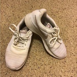 NIKE VH2 RENEW WOMENS SZ 10 RUNNING SHOE SNEAKER GUC ORIG OWNER